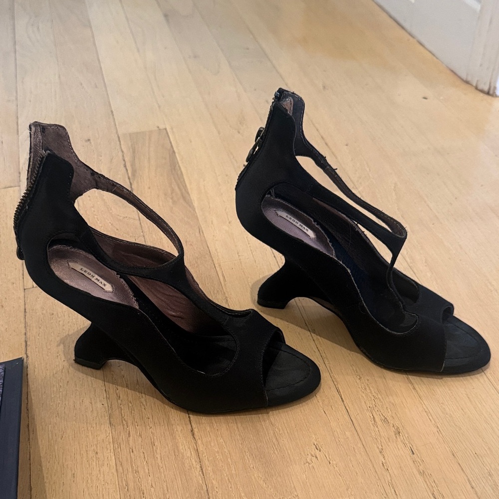 Sculpted Black T-Strap Heels - Leon Max